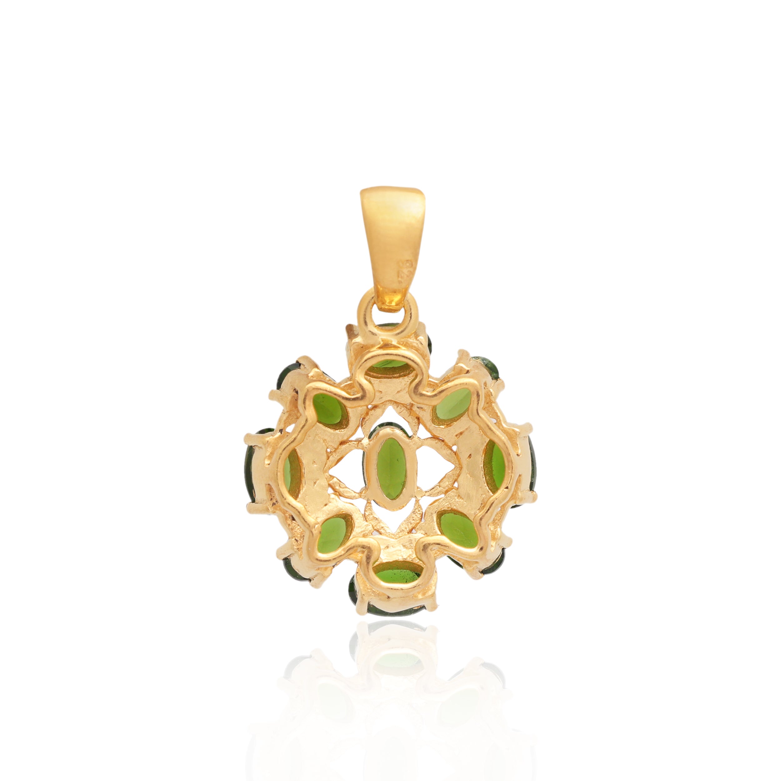 Chrome Diopside Oval Pendant with Prong Setting