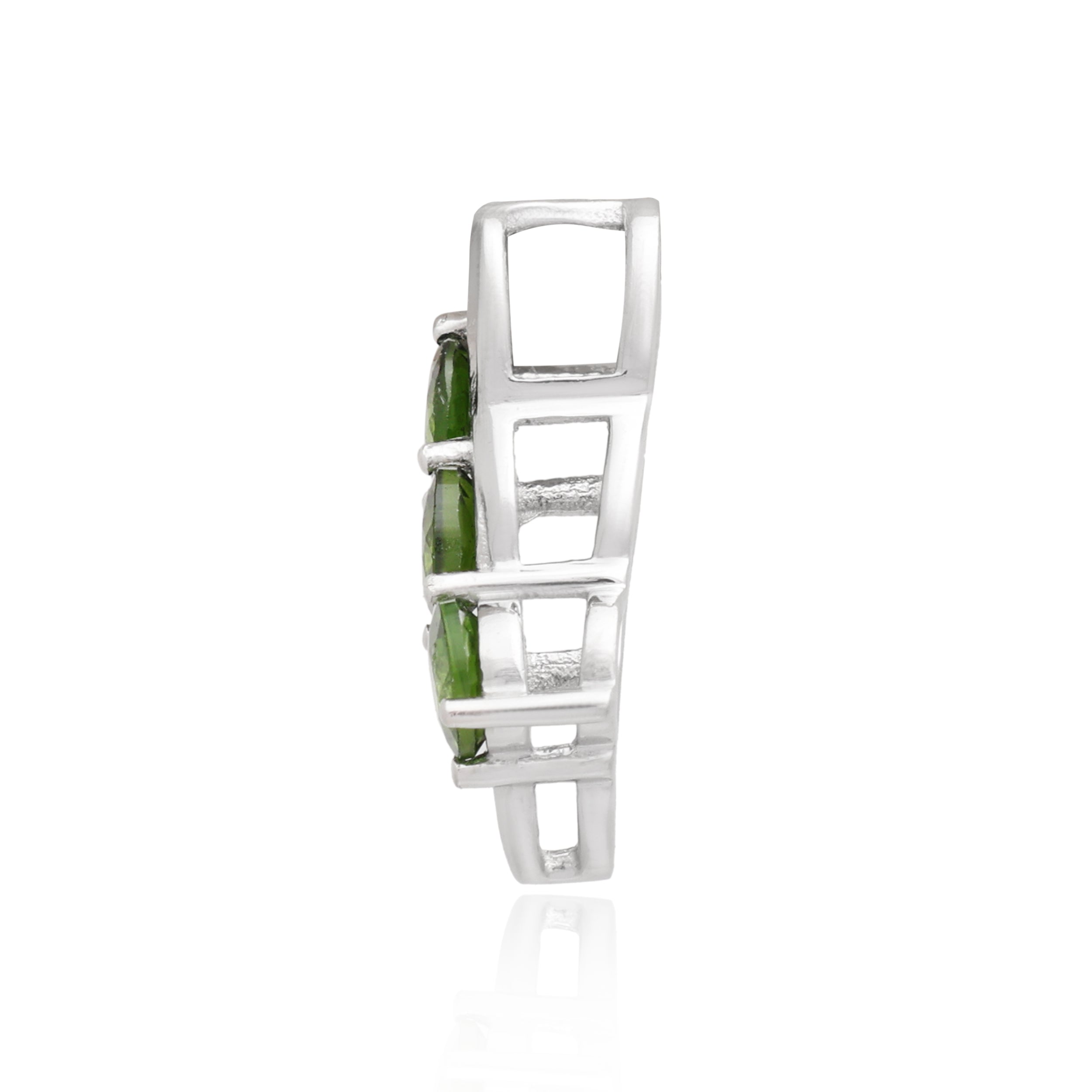 Chrome Diopside Round Pendant with Prong Setting