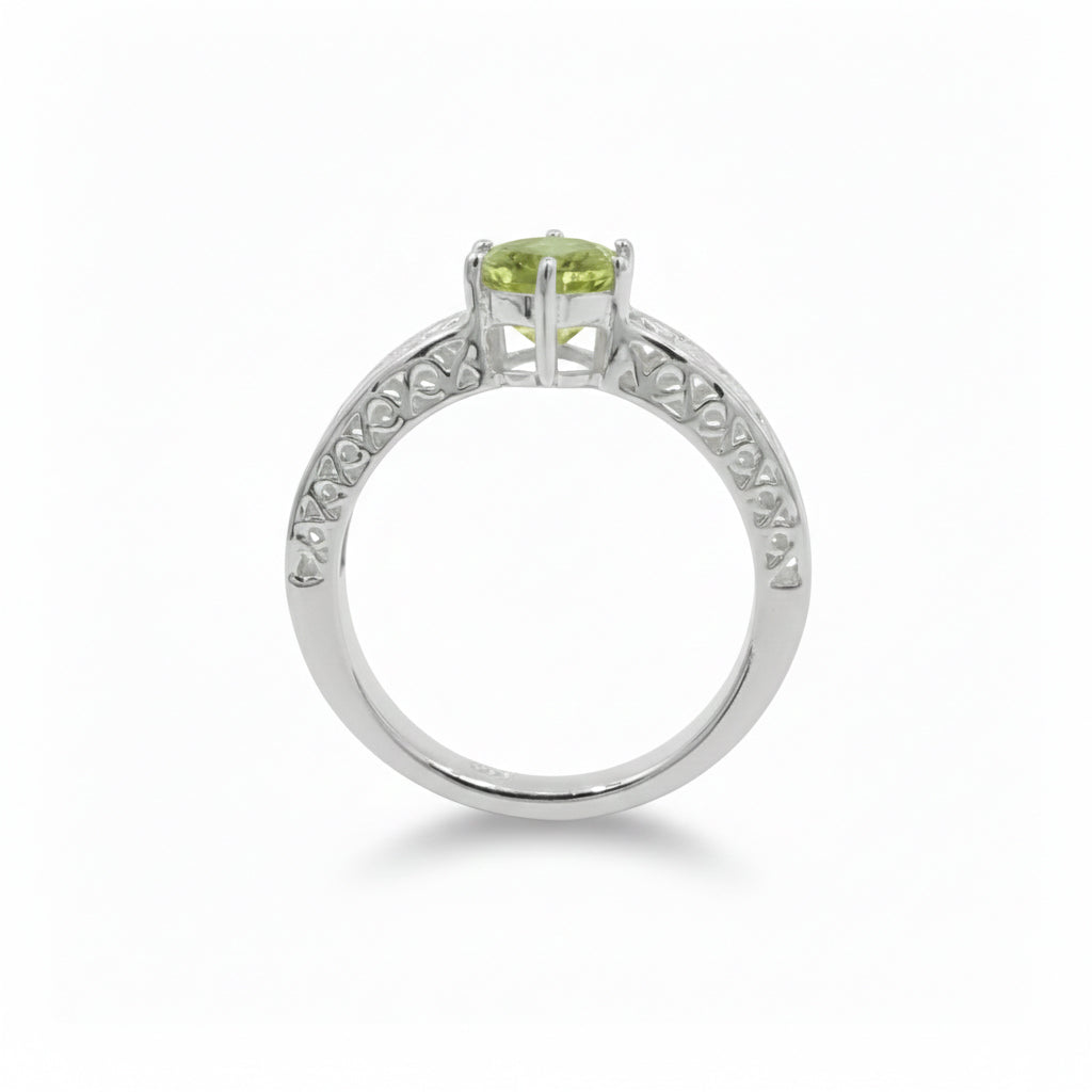 925 Silver Peridot Mughal Lattice Ring – Heritage Inspired Elegance