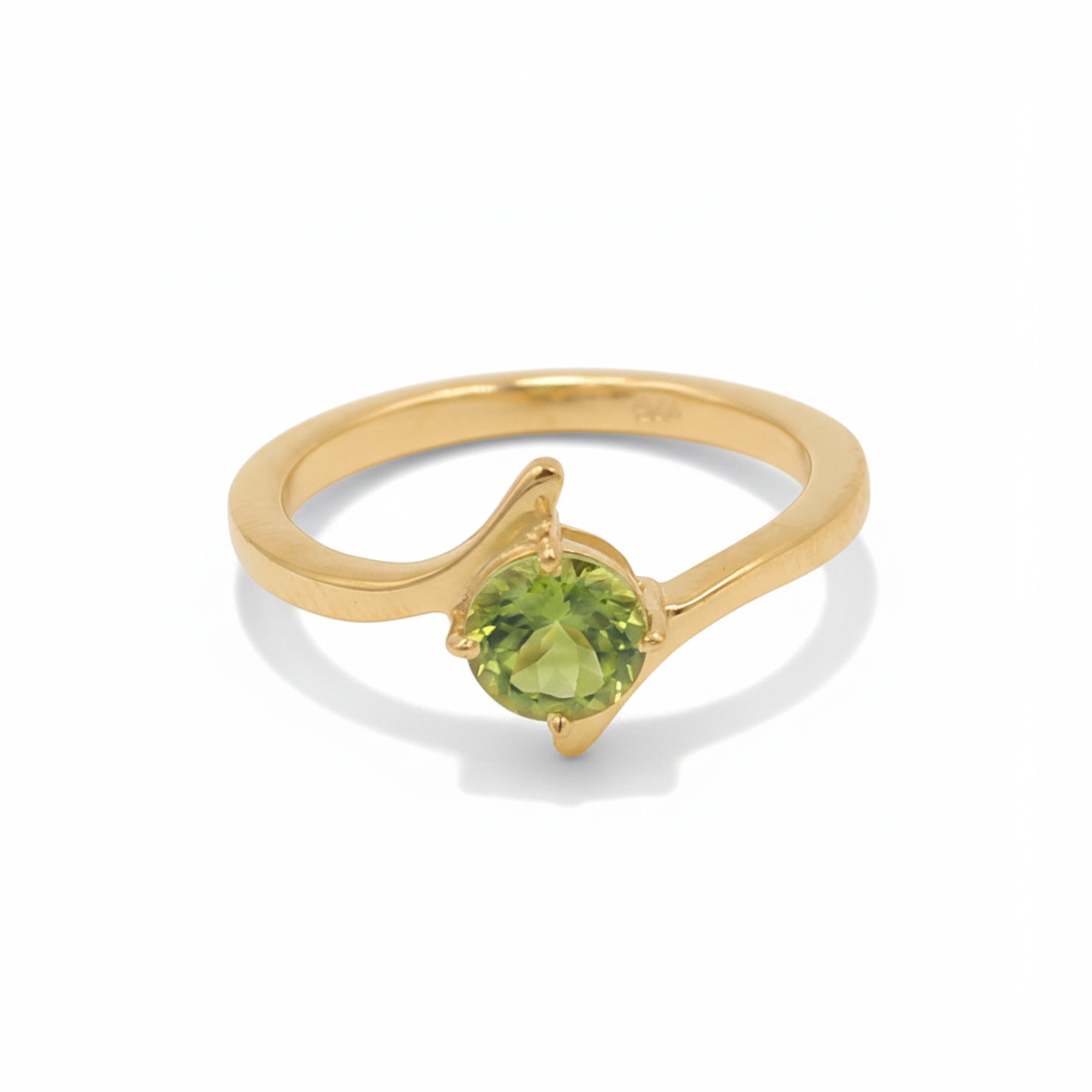 925 Silver Round Peridot Vintage Style Ring with Minimal Design