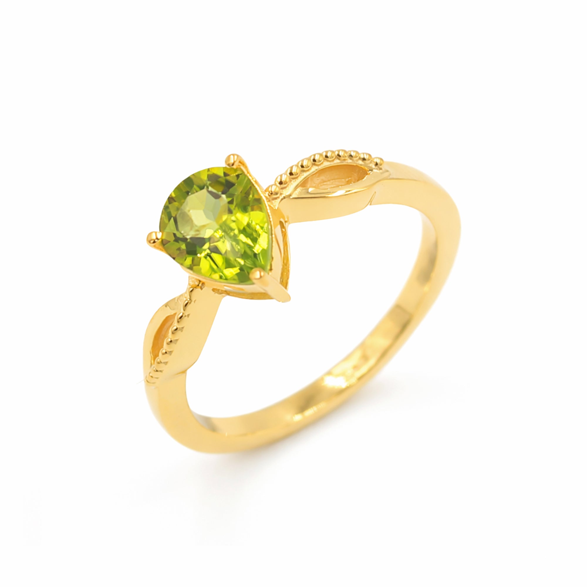 925 Silver Pear Peridot Classic Ring with Modern Minimal Design