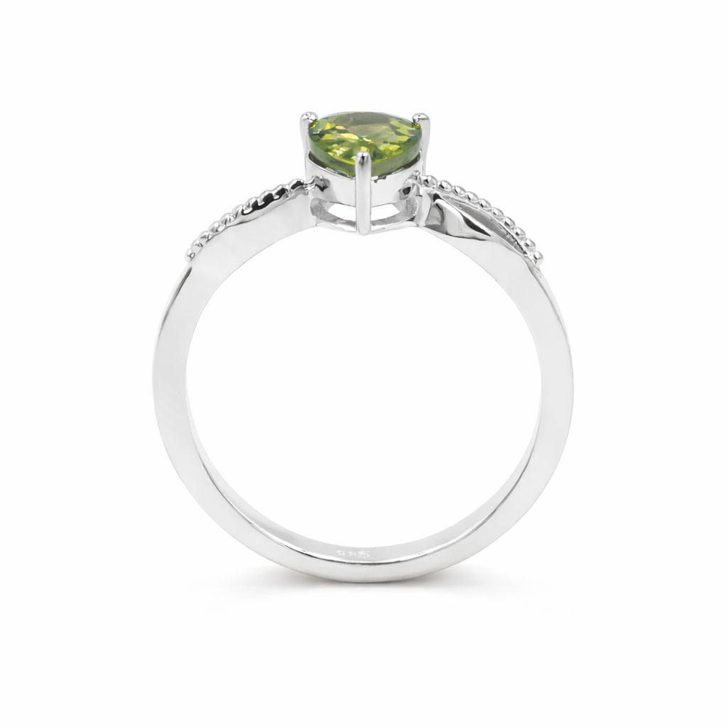 925 Silver Pear Peridot Classic Ring with Modern Minimal Design