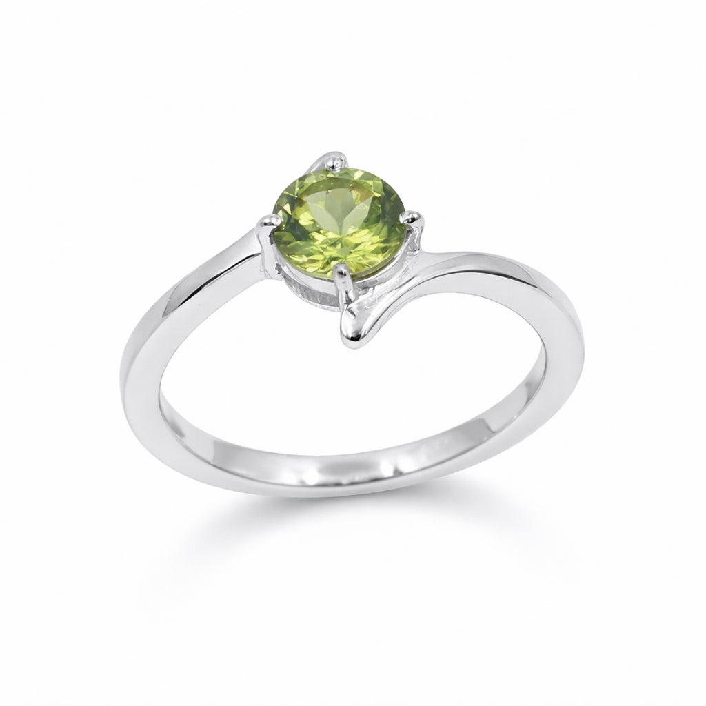 925 Silver Round Peridot Vintage Style Ring with Minimal Design