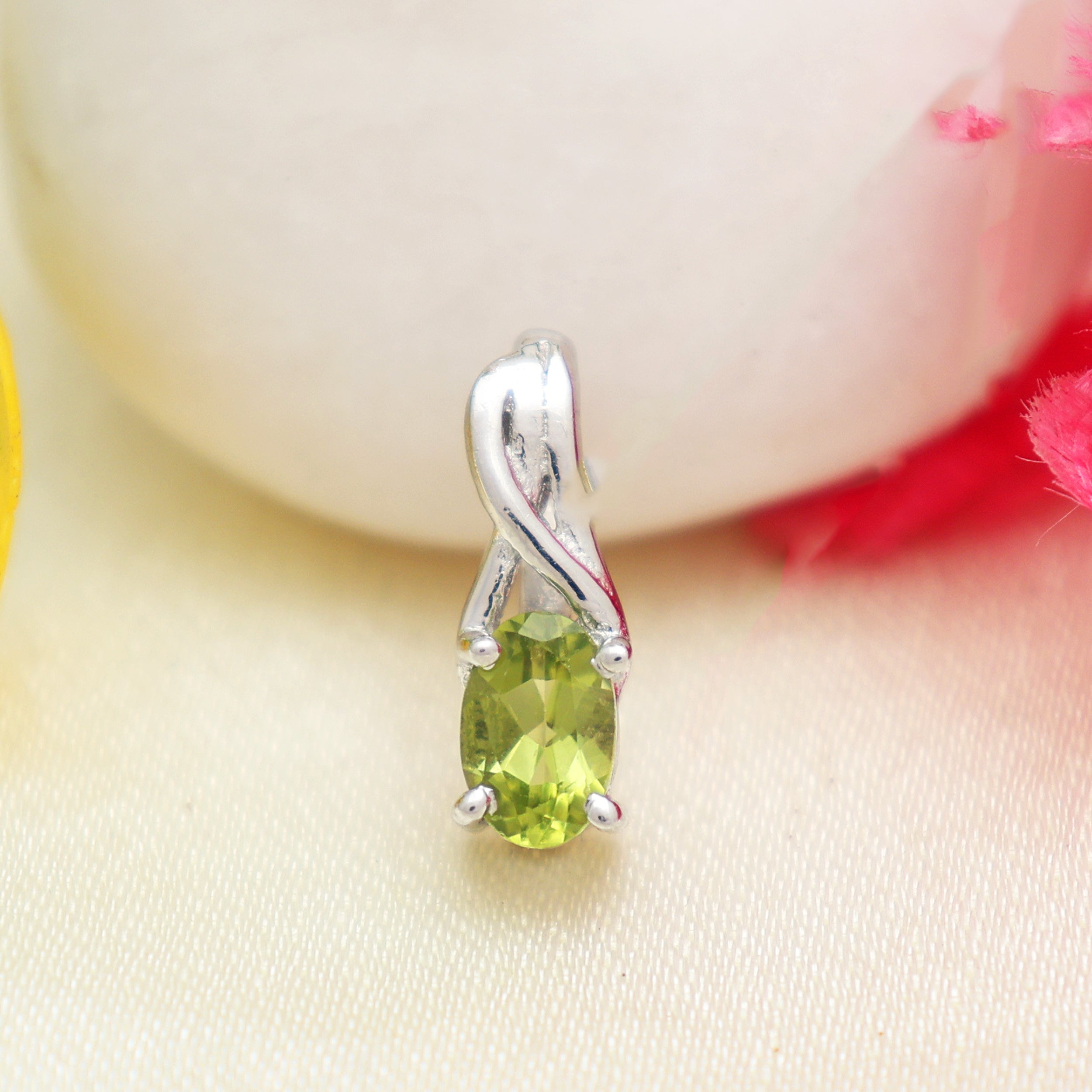 Peridot Oval Pendant with Prong Setting