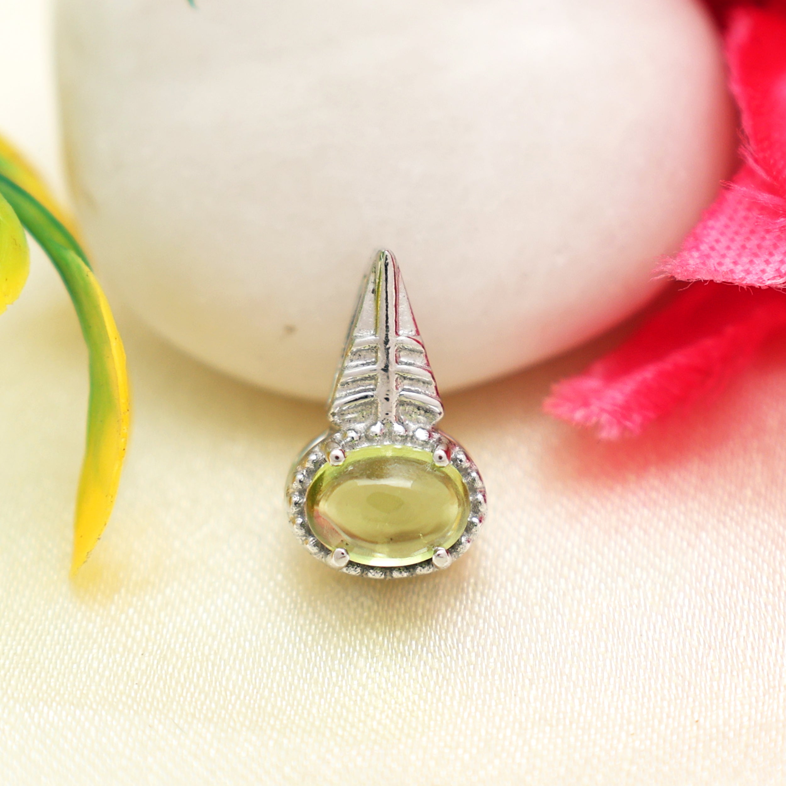 Peridot Oval Pendant with Prong Setting