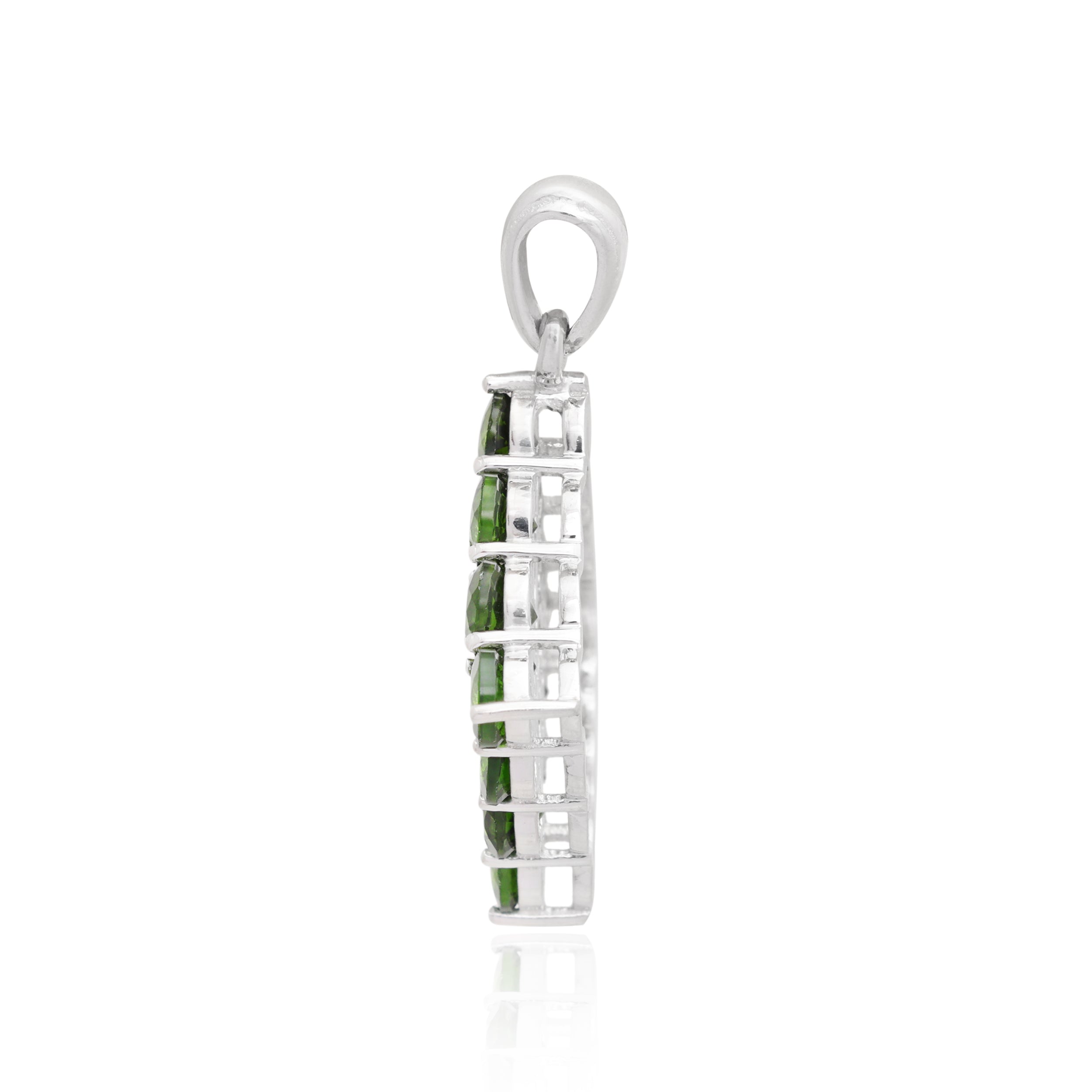 Chrome Diopside Round Pendant with Prong Setting