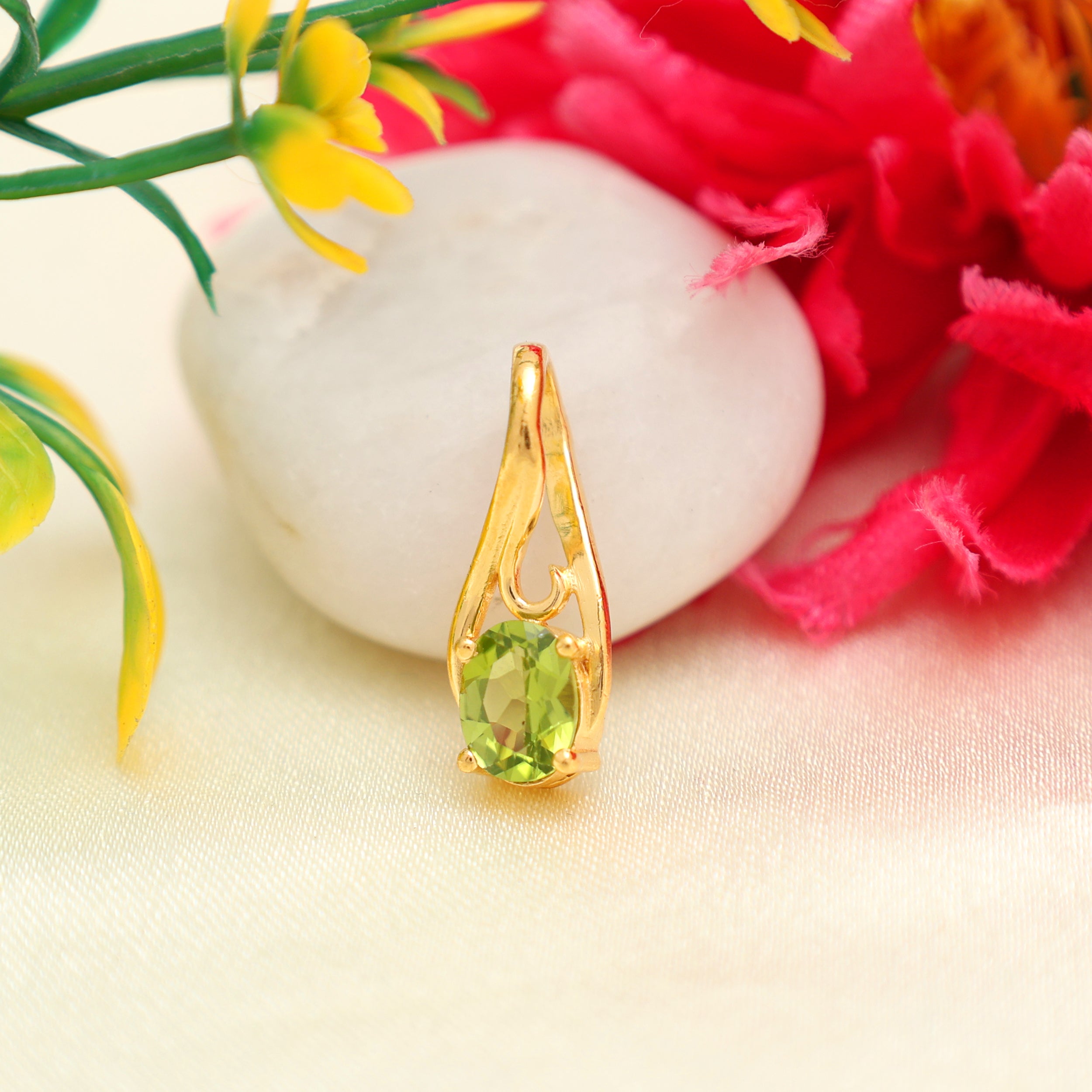 Peridot Oval Pendant with Prong Setting