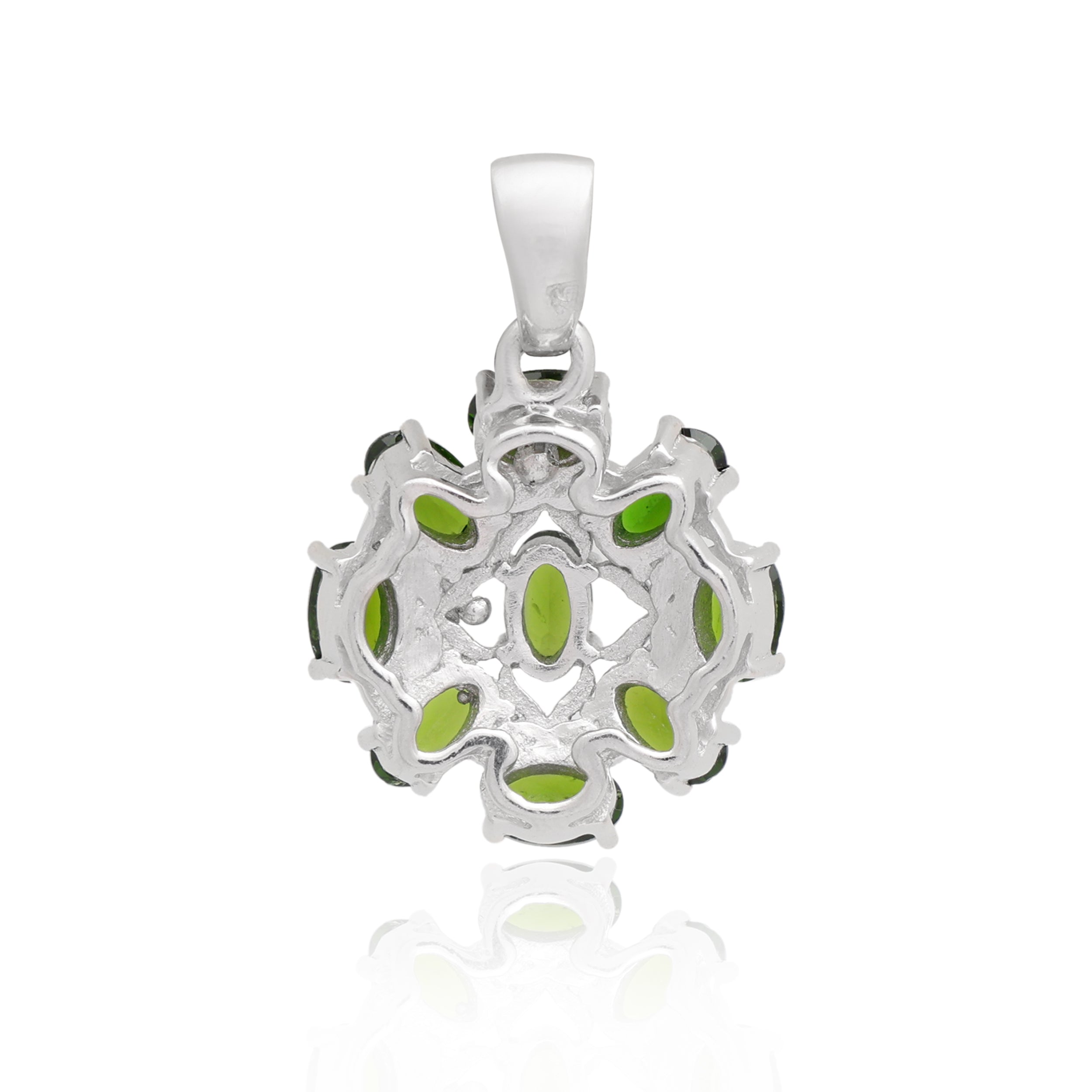 Chrome Diopside Oval Pendant with Prong Setting