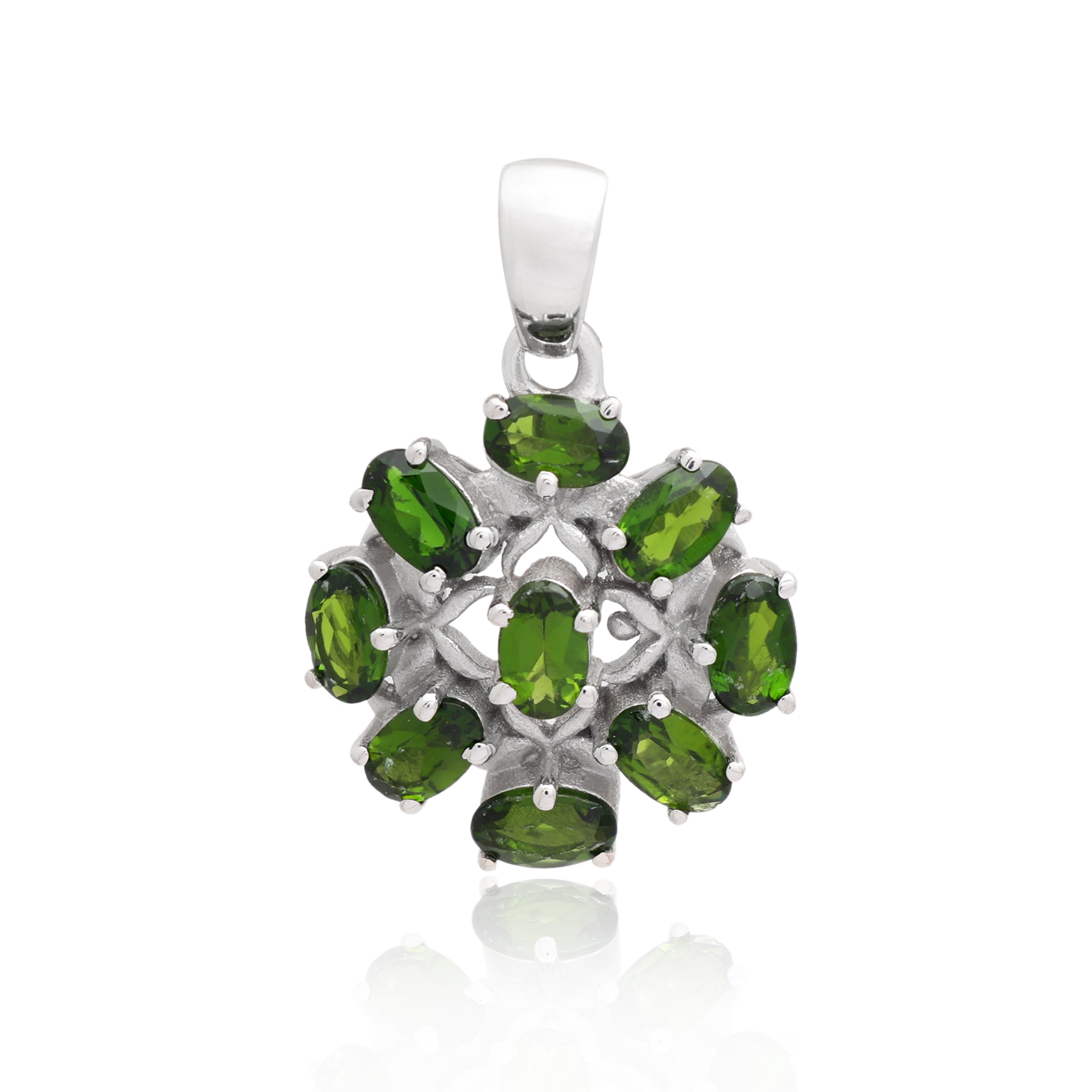 Chrome Diopside Oval Pendant with Prong Setting