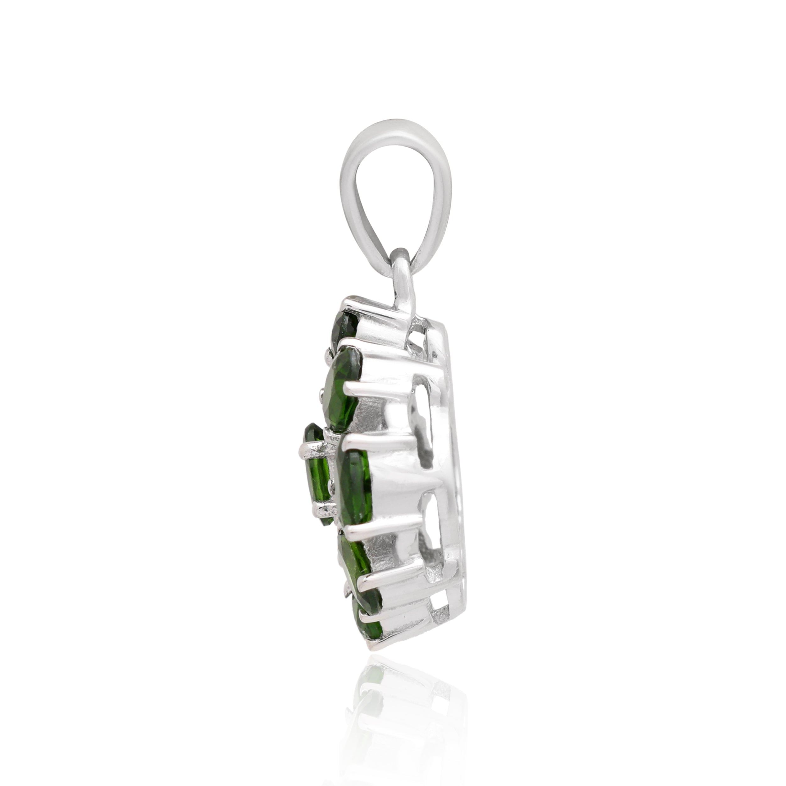 Chrome Diopside Oval Pendant with Prong Setting