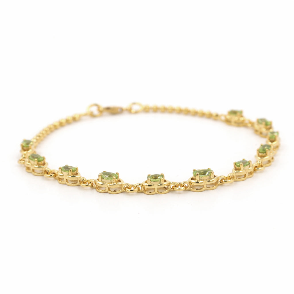 Oval Peridot Charm Bracelet with 11 Stones in 925 Silver