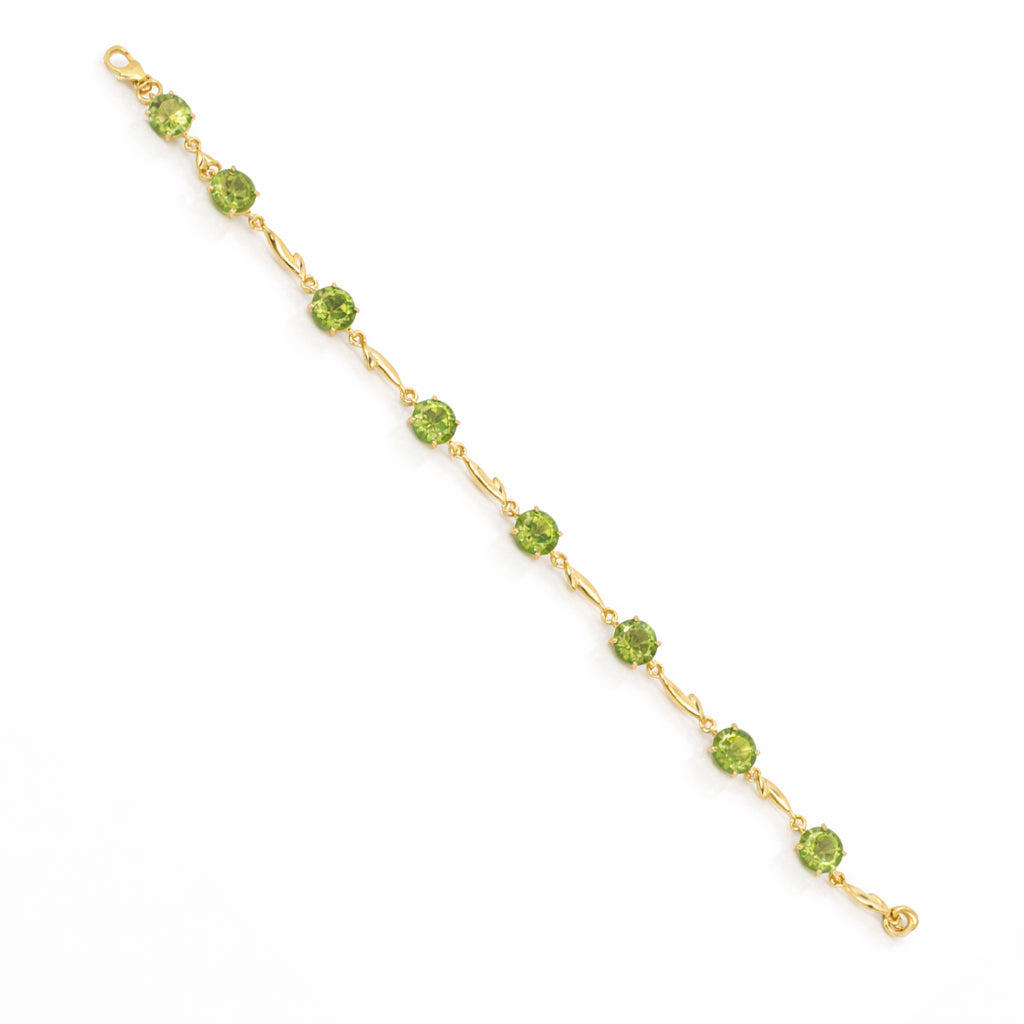 Round Peridot Fish Charm Bracelet with 8 Stones in 925 Silver
