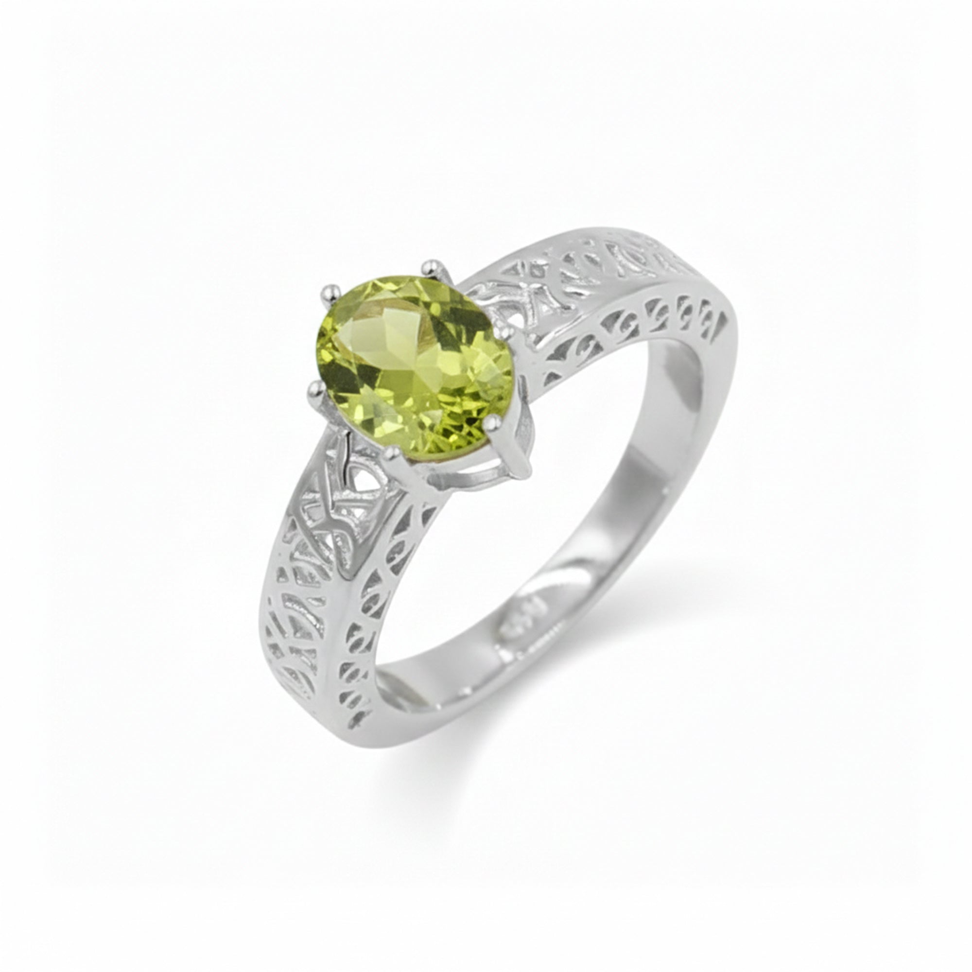 925 Silver Peridot Mughal Lattice Ring – Heritage Inspired Elegance
