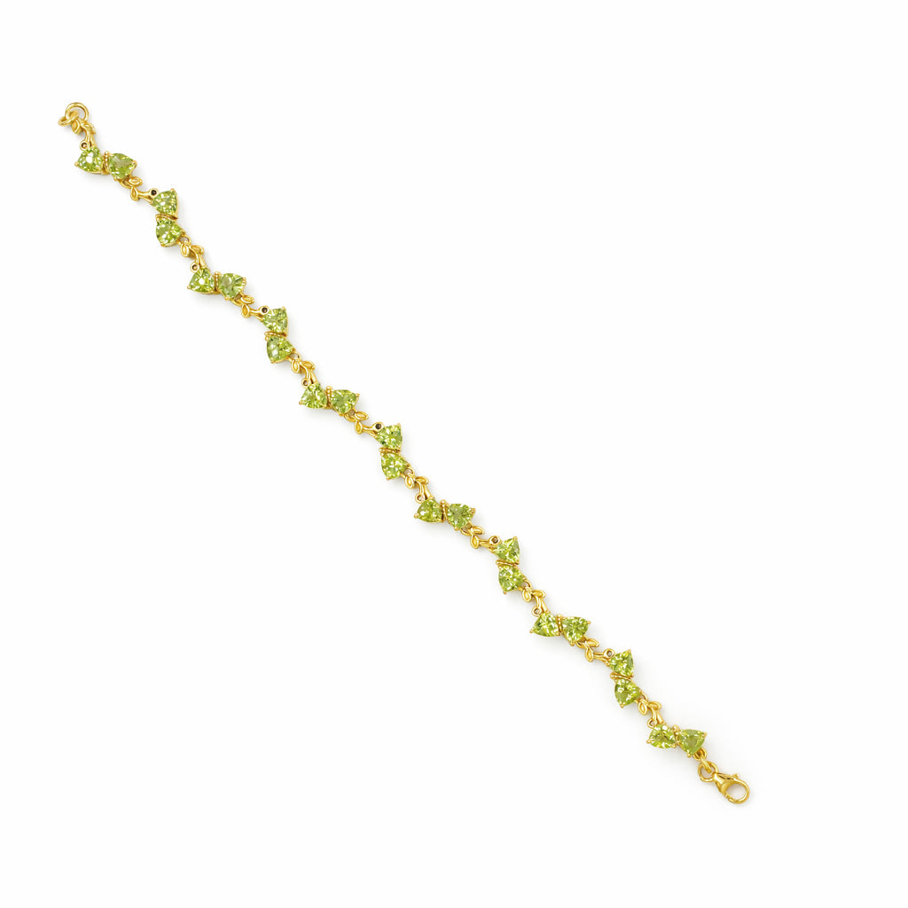 Trillion Peridot Leaf-Inspired Charm Link Bracelet in 925 Silver